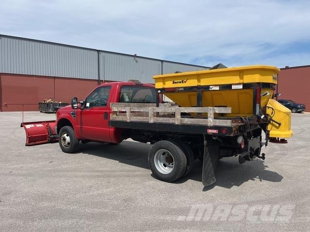 Ford F-350 Platformas/izkraušana no sāniem