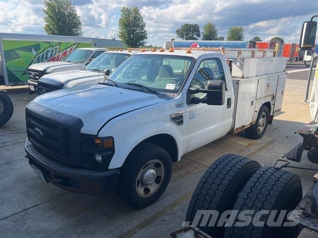 Ford F-350 Vieglais kravas automobilis/izkraušana no sāniem