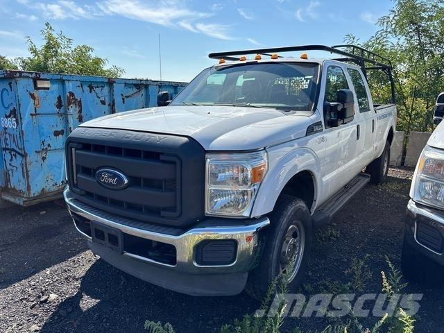 Ford F-350 Vieglais kravas automobilis/izkraušana no sāniem