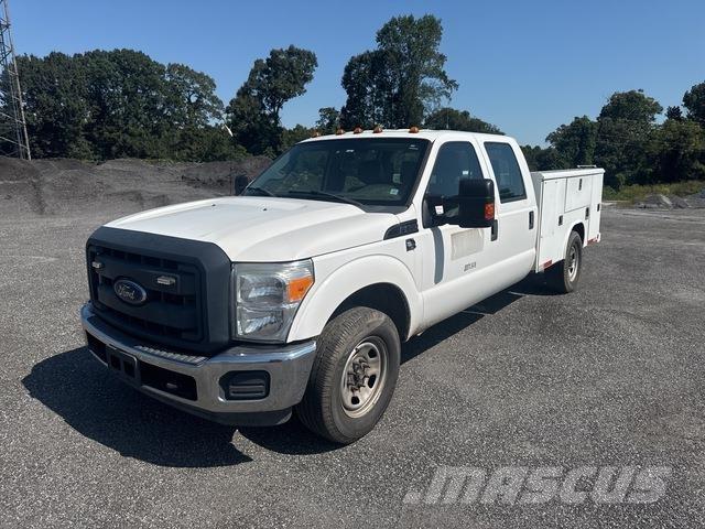 Ford F-350 Vieglais kravas automobilis/izkraušana no sāniem