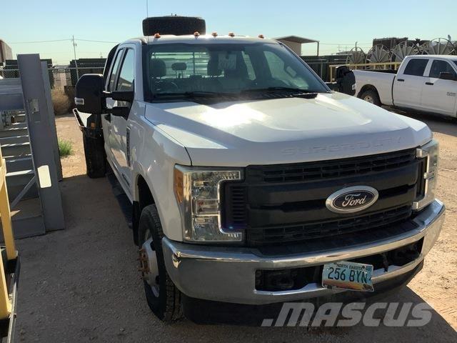 Ford F-350 Platformas/izkraušana no sāniem