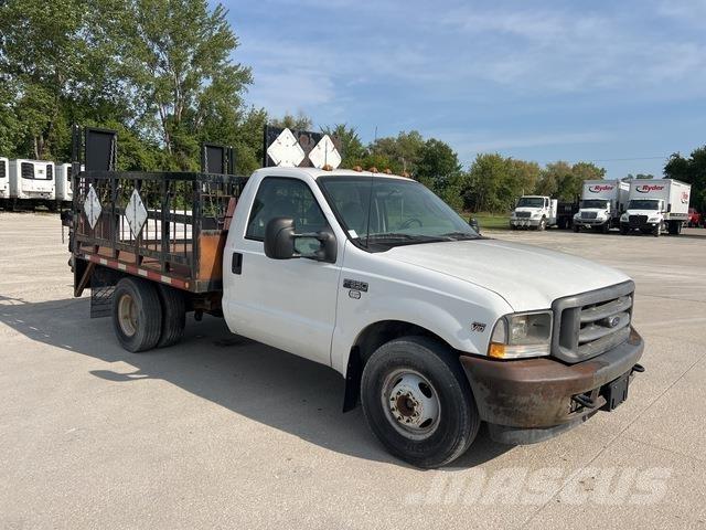 Ford F-350 Platformas/izkraušana no sāniem