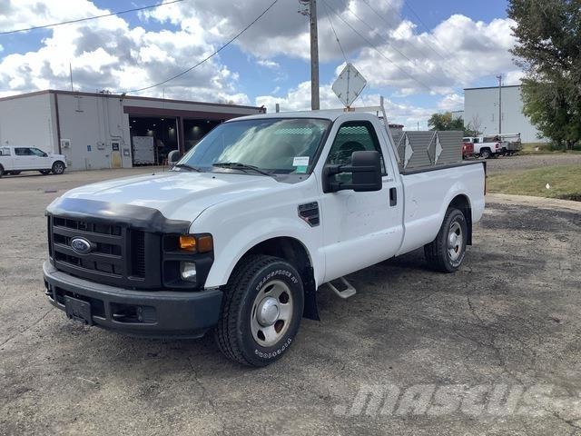 Ford F-350 Vieglais kravas automobilis/izkraušana no sāniem