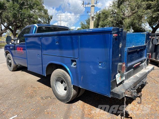 Ford F-350 Vieglais kravas automobilis/izkraušana no sāniem