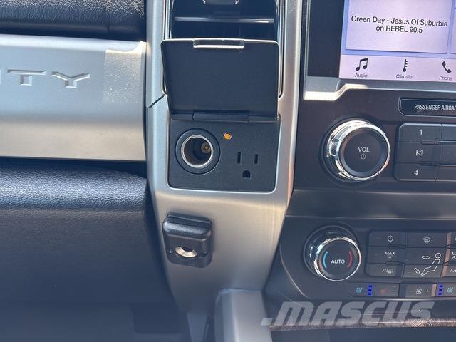 Ford F-350 Vieglais kravas automobilis/izkraušana no sāniem