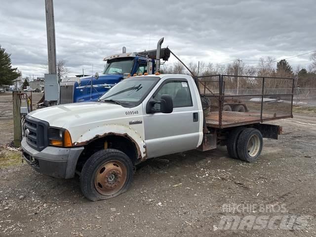 Ford F-450 Platformas/izkraušana no sāniem