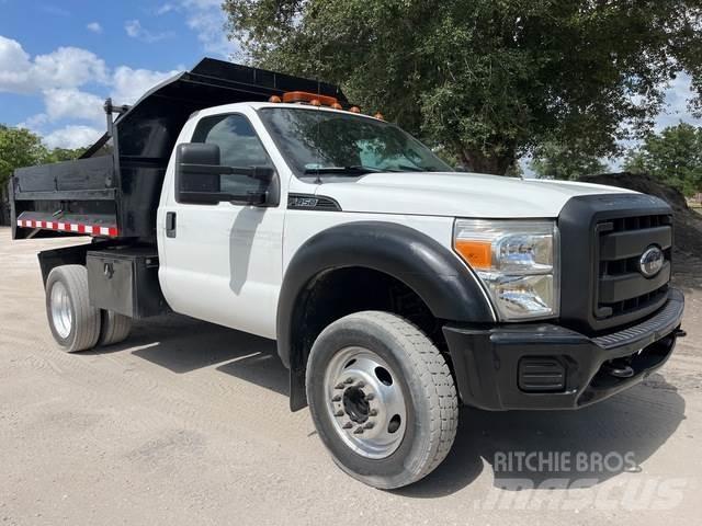 Ford F-450 Pašizgāzējs