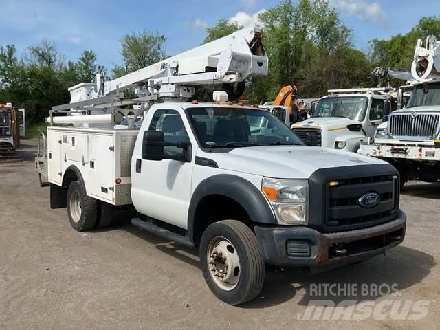 Ford F-450 Pacēlāji uz automašīnas bāzes