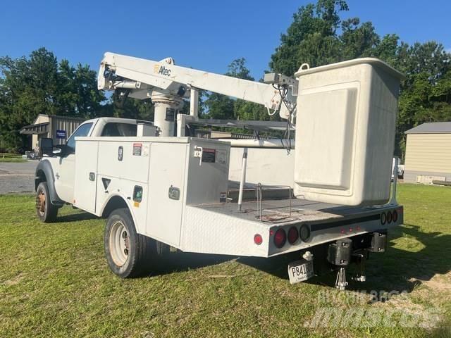 Ford F-450 Pacēlāji uz automašīnas bāzes