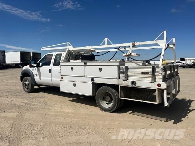 Ford F-450 Platformas/izkraušana no sāniem