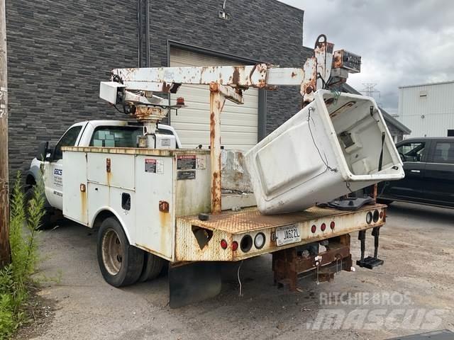 Ford F-450 Pacēlāji uz automašīnas bāzes
