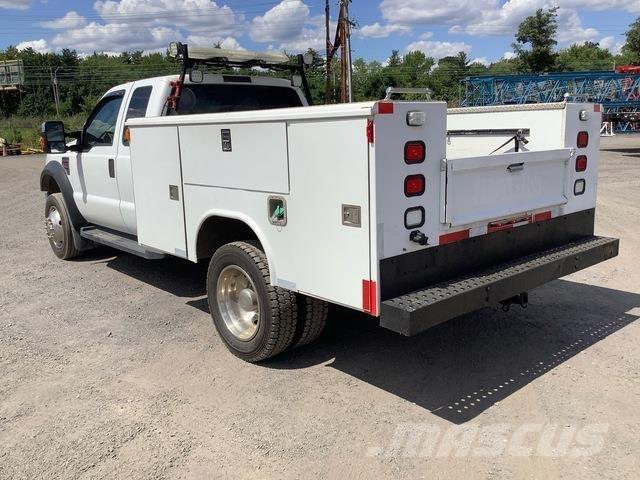 Ford F-450 Vieglais kravas automobilis/izkraušana no sāniem