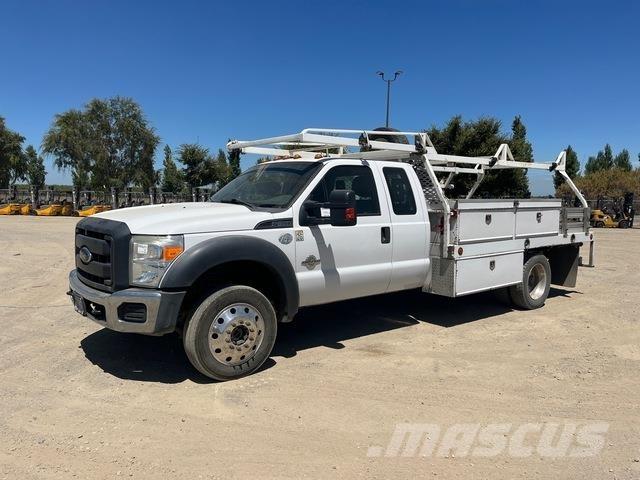 Ford F-450 Platformas/izkraušana no sāniem