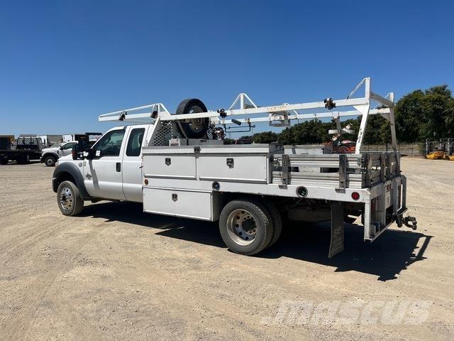 Ford F-450 Platformas/izkraušana no sāniem