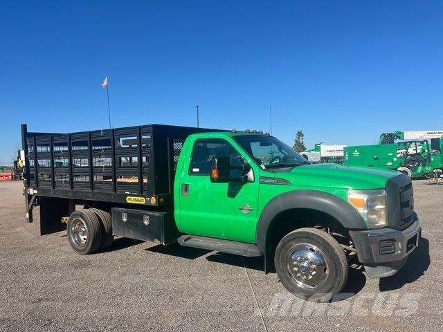 Ford F-450 Platformas/izkraušana no sāniem