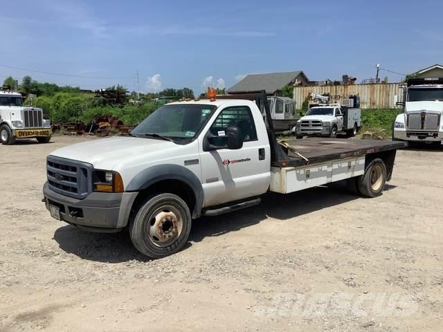 Ford F-550 Platformas/izkraušana no sāniem