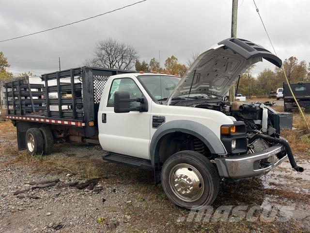 Ford F-550 Platformas/izkraušana no sāniem
