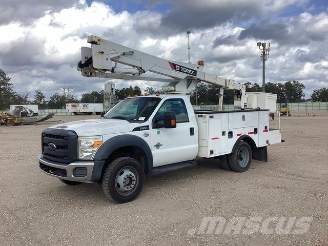 Ford F-550 Pacēlāji uz automašīnas bāzes