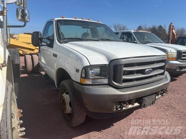 Ford F-550 Kabīnes un interjers