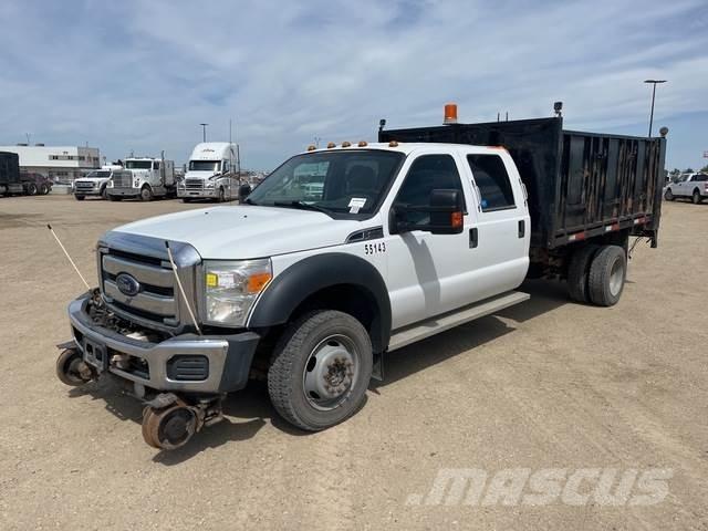 Ford F-550 Platformas/izkraušana no sāniem