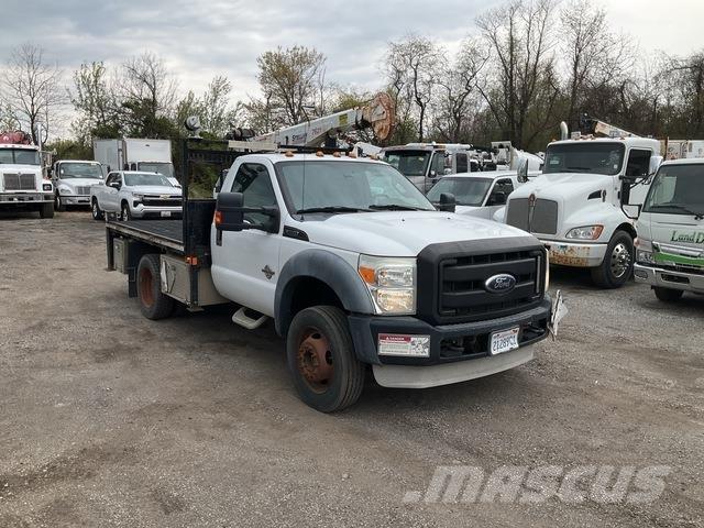 Ford F-550 Platformas/izkraušana no sāniem