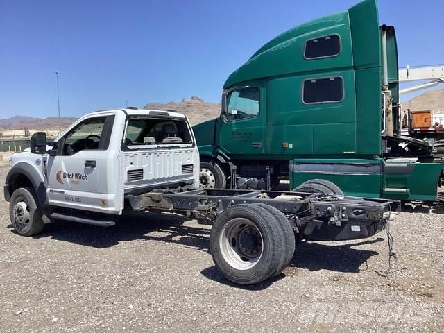 Ford F-550 Kabīnes un interjers