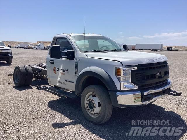 Ford F-550 Kabīnes un interjers