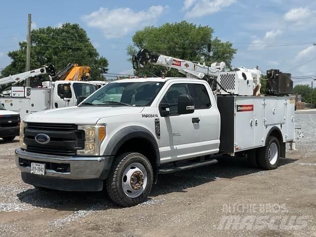 Ford F-550 Pilsētas atkritumvedēji