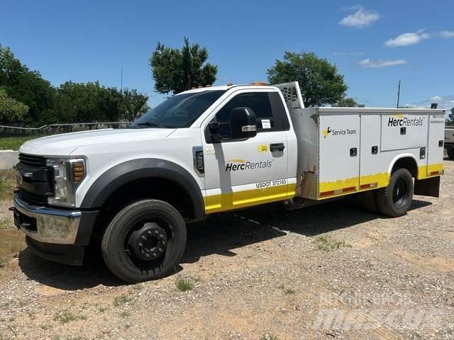Ford F-550 Būvniecība- Citi