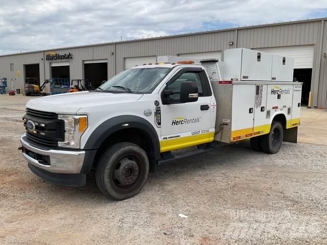 Ford F-550 Būvniecība- Citi