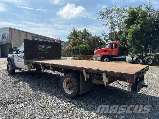 Ford F-550 Platformas/izkraušana no sāniem