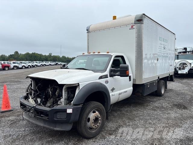 Ford F-550 Furgons