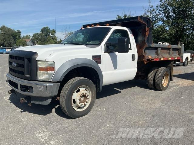 Ford F-550 Pašizgāzējs