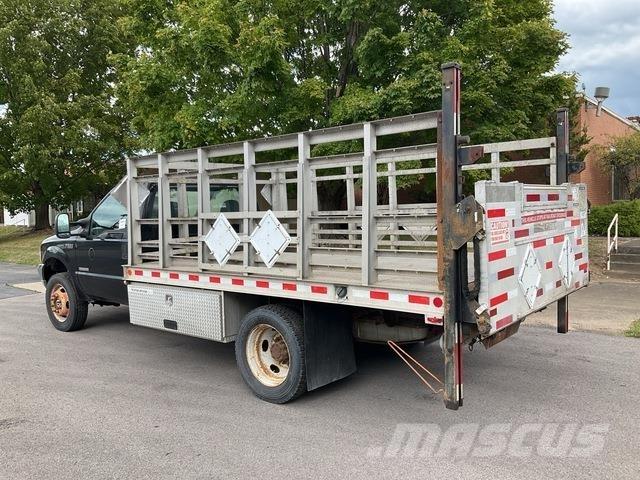 Ford F-550 Platformas/izkraušana no sāniem