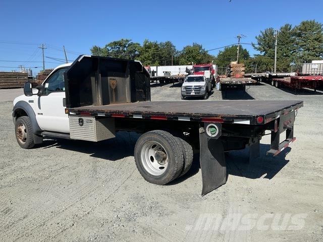 Ford F-550 Platformas/izkraušana no sāniem