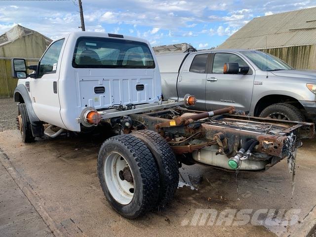 Ford F-550 Kabīnes un interjers