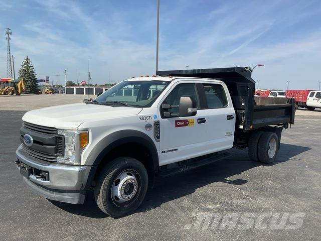 Ford F-550 Pašizgāzējs