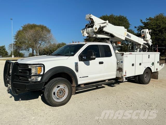 Ford F-550 Pacēlāji uz automašīnas bāzes