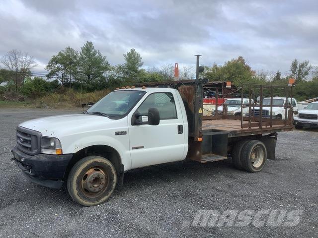 Ford F-550 Platformas/izkraušana no sāniem