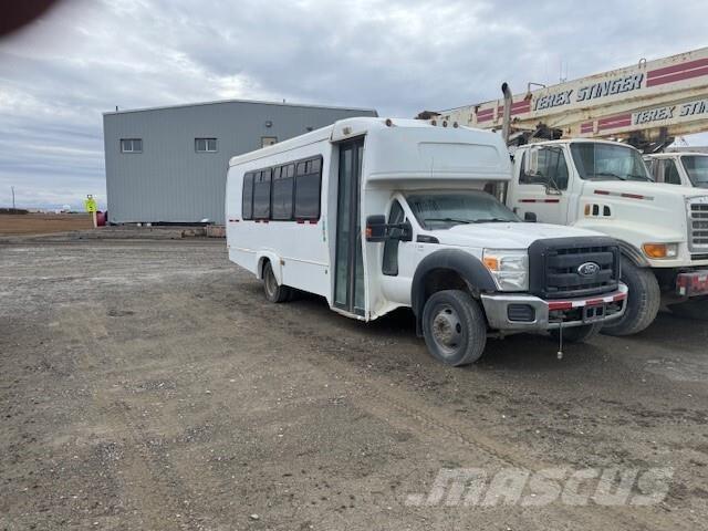 Ford F-550 Mikroautobusi