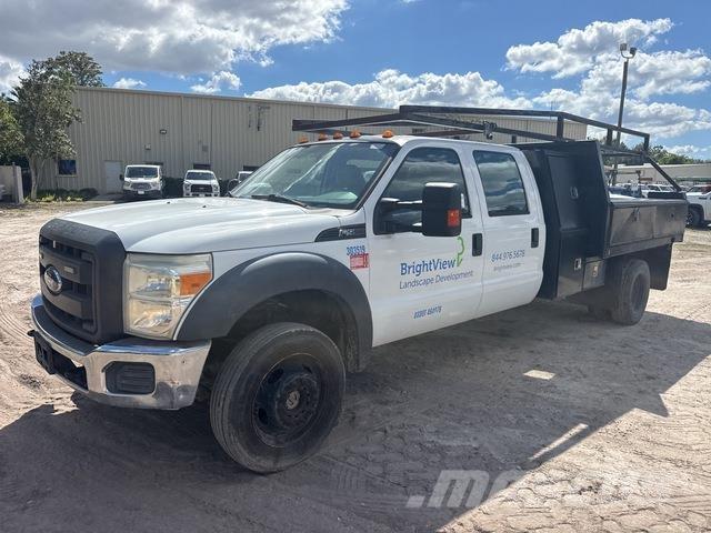 Ford F-550 Platformas/izkraušana no sāniem