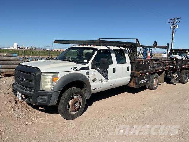 Ford F-550 Platformas/izkraušana no sāniem