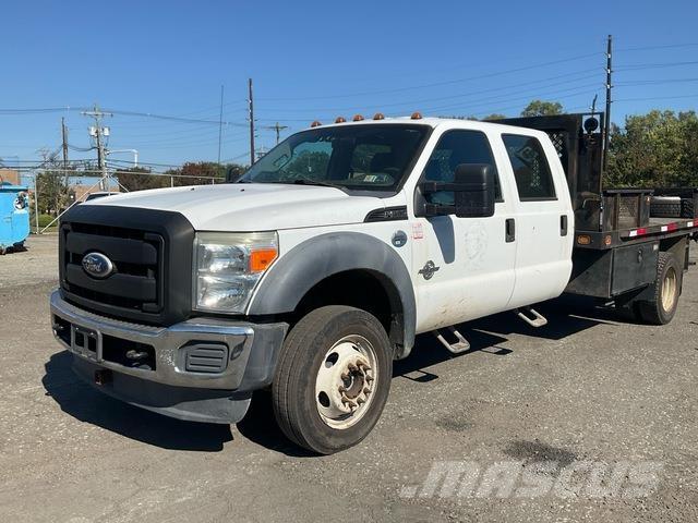 Ford F-550 Platformas/izkraušana no sāniem