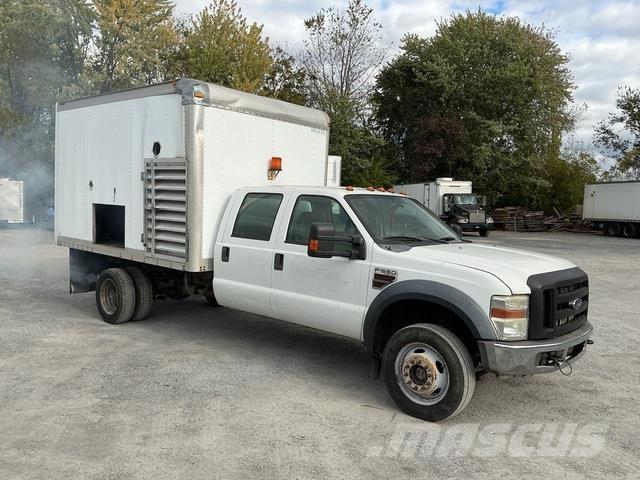 Ford F-550 Furgons