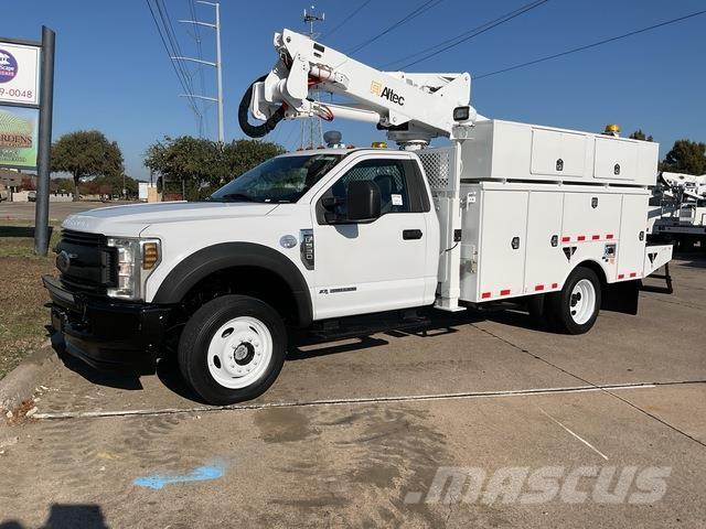 Ford F-550 Pacēlāji uz automašīnas bāzes