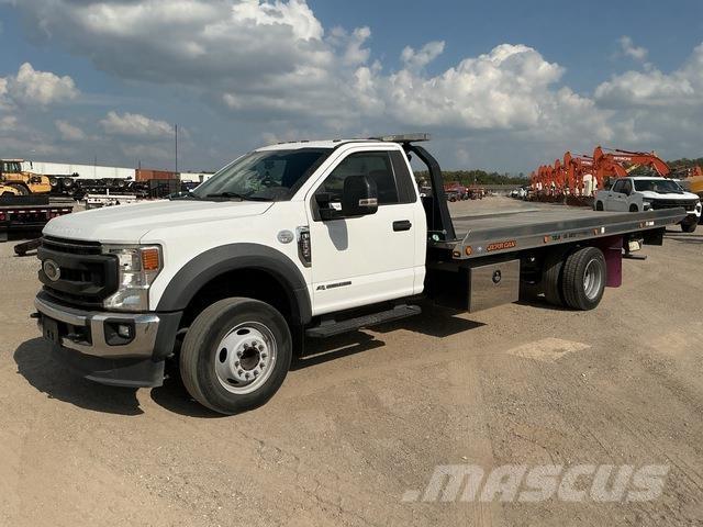 Ford F-600 Evakuators ar manipulatoru