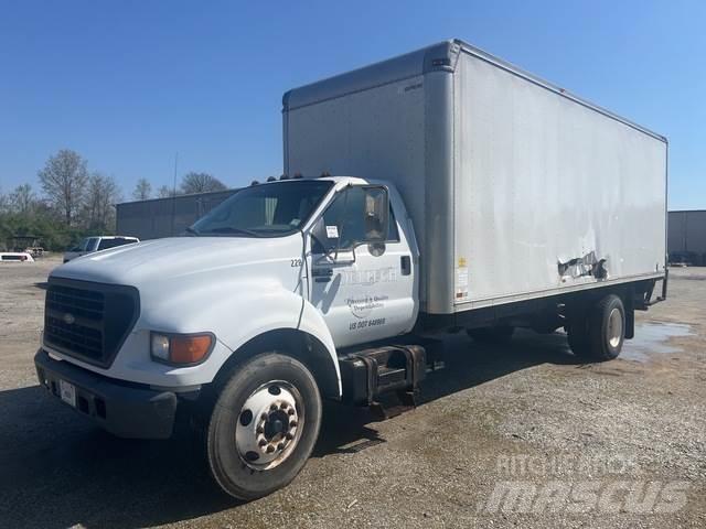 Ford F-650 Furgons