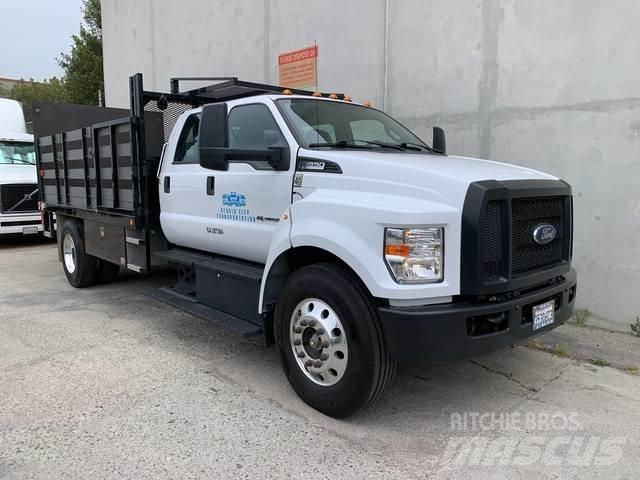 Ford F-650 Platformas/izkraušana no sāniem