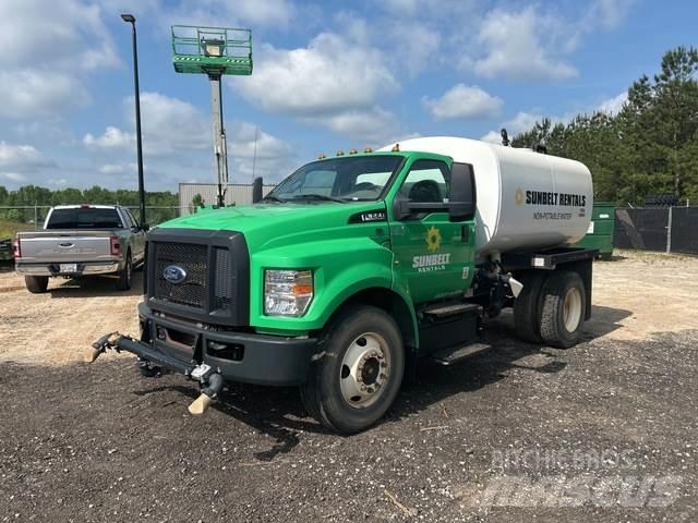 Ford F-650 Ūdens mašīnas