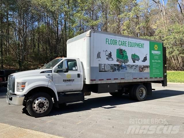 Ford F-650 Furgons